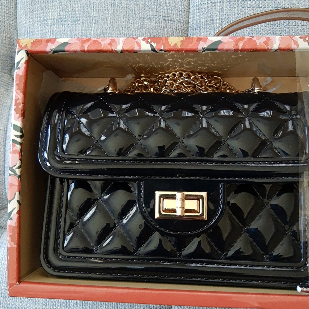 Mommy and me matching crossbody handbags 👜👜